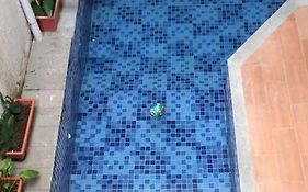 Hazel House With Swimming Pool By Grorental Bandung