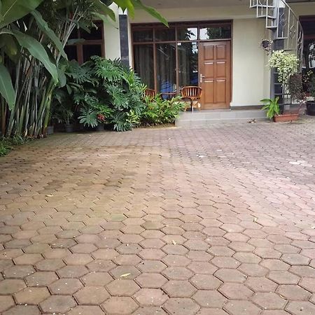 Hazel House With Swimming Pool By Grorental Bandung Bagian luar foto