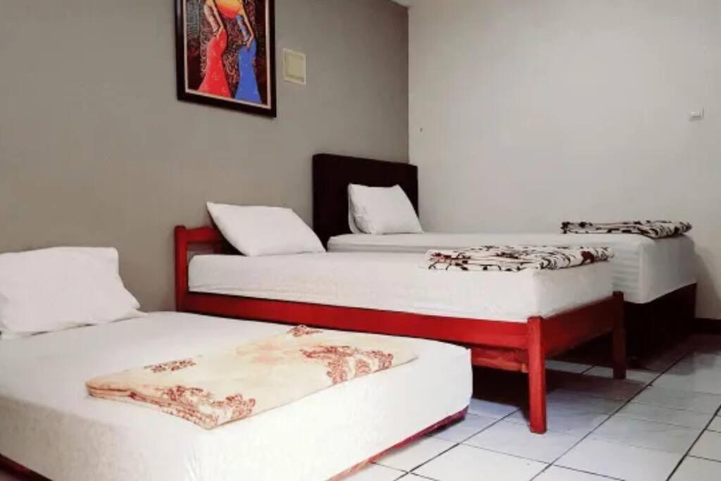 Hazel House With Swimming Pool By Grorental Bandung Bagian luar foto