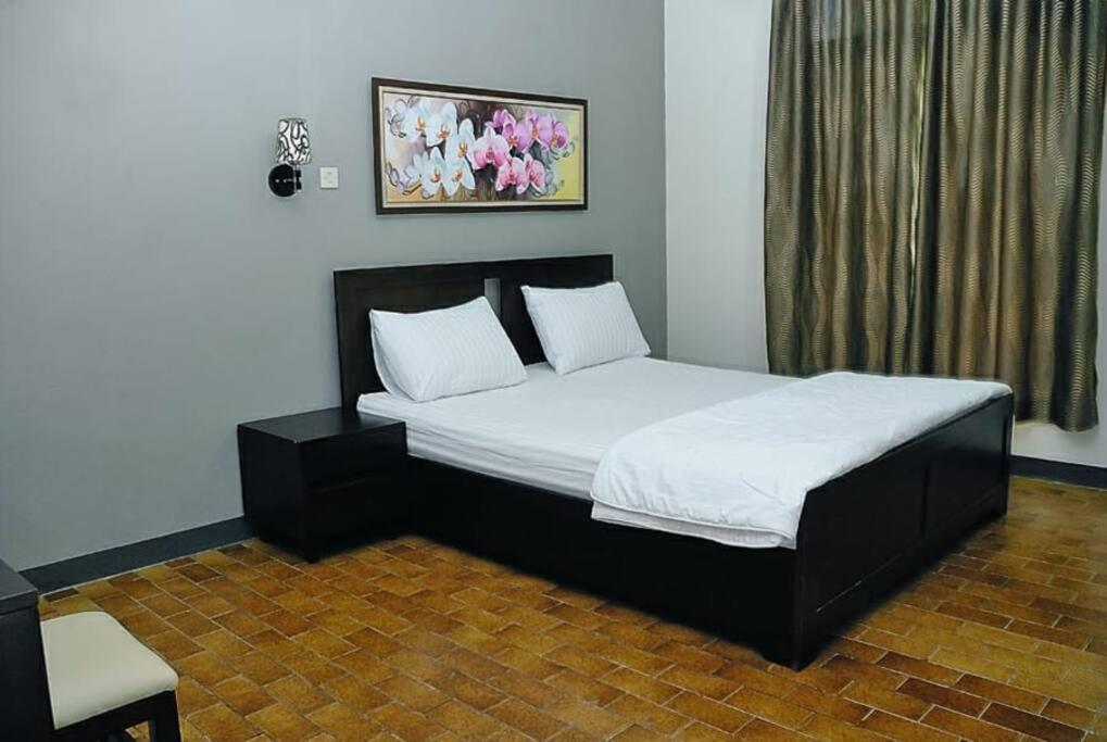 Hazel House With Swimming Pool By Grorental Bandung Bagian luar foto